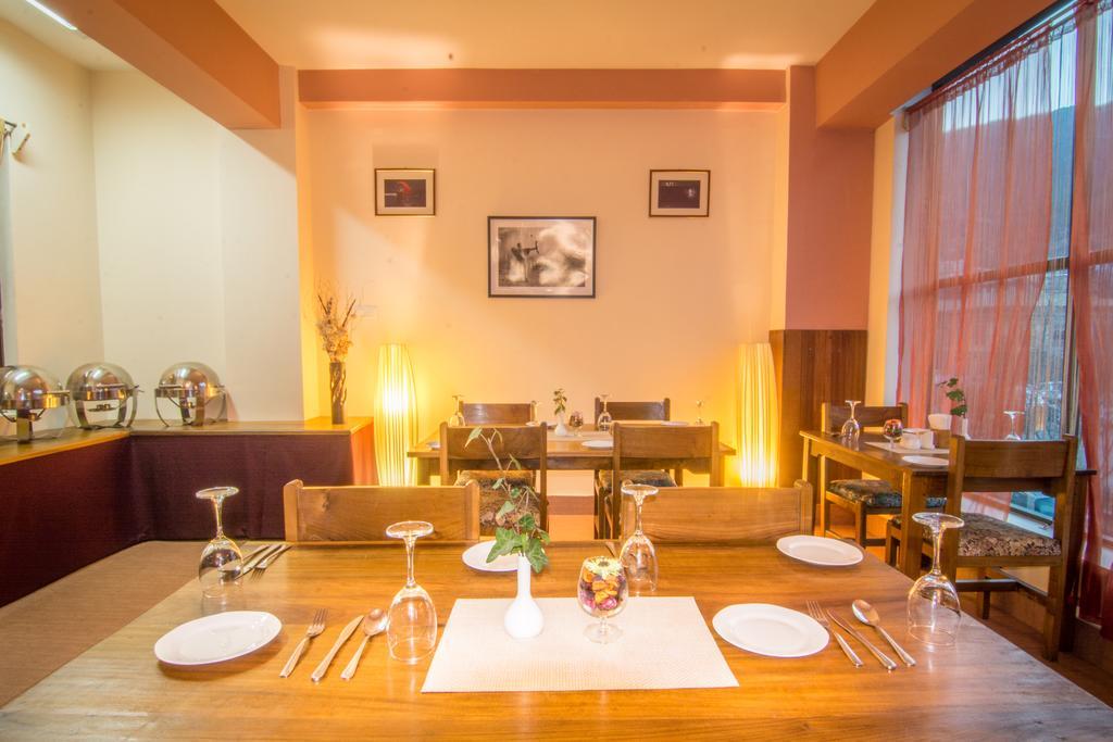 Khamsum Inn Thimphu Exterior photo